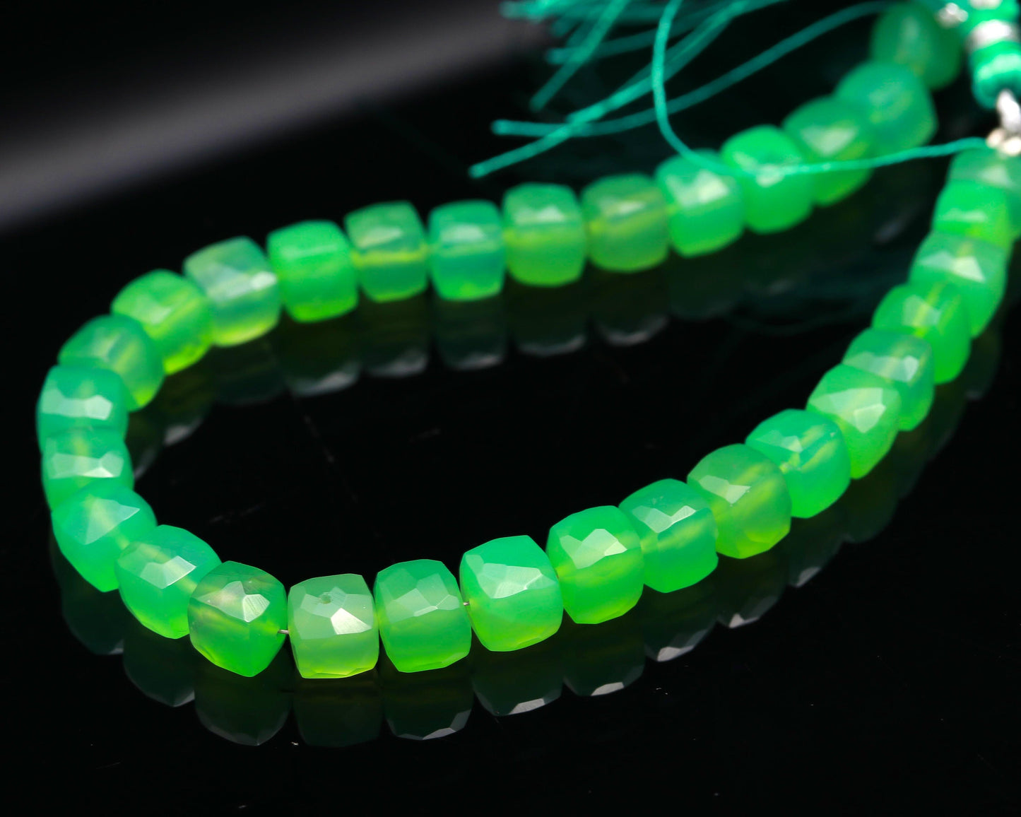 Green Chalcedony Faceted Cube Shape Beads Natural Green Chalcedony 6-7 MM Box Shape Bead for Handmade Jewelry Making Craft & Bijoux Supplies