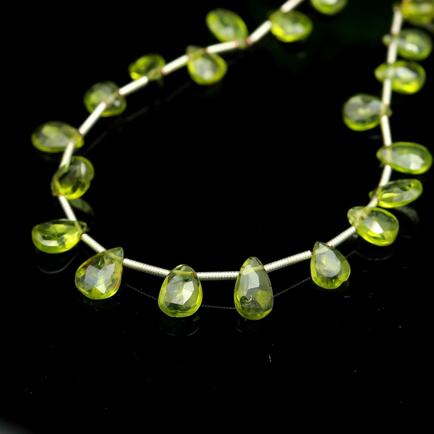 Peridot Pear Shape Beads Natural Deep Green Peridot Faceted 5x8-6x9 MM Briolettes Bead for Handmade Designer Jewelry Necklace Pendant Making